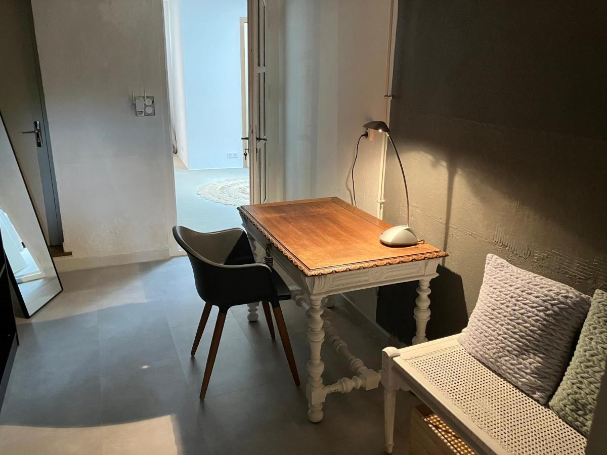 Chambre avec petit-déjeuner en Provence Luberon La Tour-dʼAigues Esterno foto